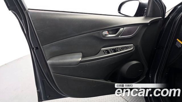 Hyundai Kona Electric Premium 2019 — фото 24