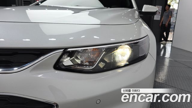 Chevrolet Malibu 2.0 Turbo LTZ Premium 2017 — фото 28