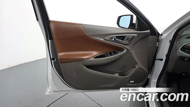 Chevrolet Malibu 2.0 Turbo LTZ Premium 2017 — фото 30