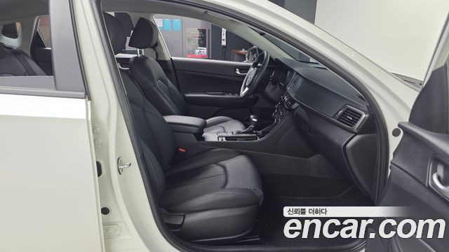 Kia K5 (II) 2.0 MX Style Edition 2018 — фото 11