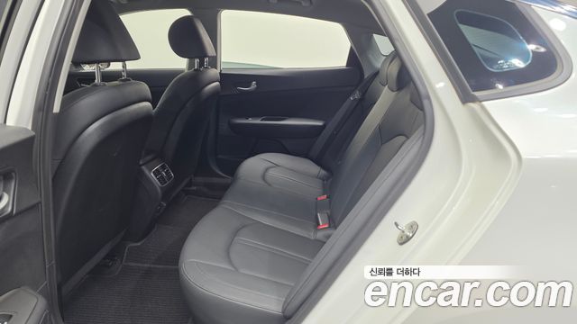 Kia K5 (II) 2.0 MX Style Edition 2018 — фото 12