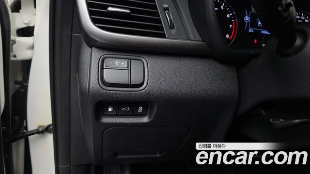 Kia K5 (II) 2.0 MX Style Edition 2018 — фото 27