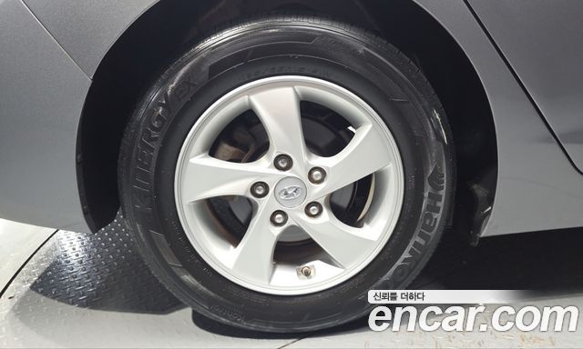 Hyundai Avante 1.6 GDi Smart Standard 2015 — фото 5