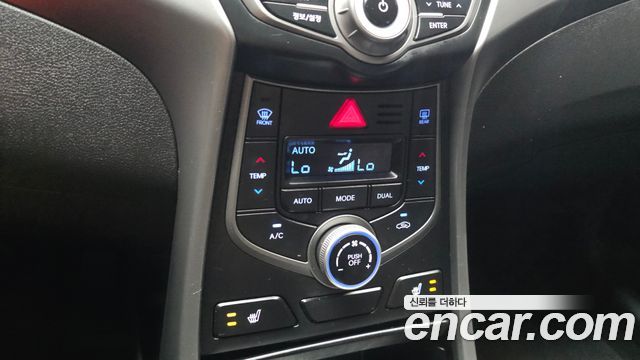 Hyundai Avante 1.6 GDi Smart Standard 2015 — фото 17
