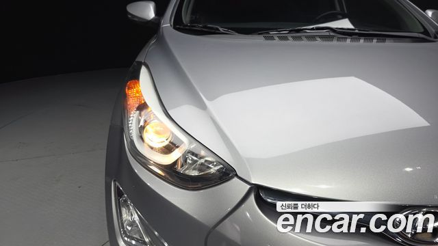 Hyundai Avante 1.6 GDi Smart Standard 2015 — фото 22
