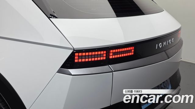 Hyundai Ioniq 5 Long Range AWD Exclusive 2023 — фото 23