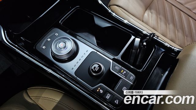 Kia Sorento (IV) Diesel 2.2 2WD Signature 2024 — фото 9