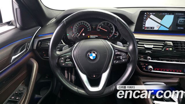 BMW 5 Series (G30) 530i xDrive M Sport Package Plus 2018 — фото 13