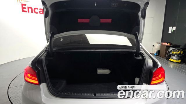 BMW 5 Series (G30) 530i xDrive M Sport Package Plus 2018 — фото 20