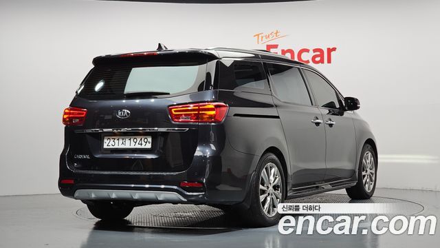 Kia Carnival Gasoline 9-Seater Noblesse Special 2019 — фото 2