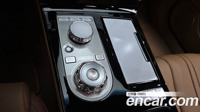 Genesis G80 (RG3) Gasoline 2.5 Turbo AWD 2026 — фото 9