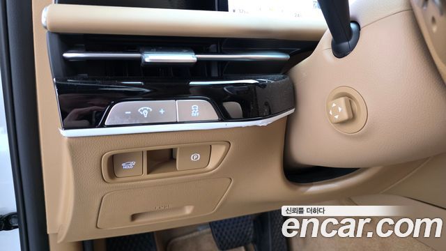 Genesis G80 (RG3) Gasoline 2.5 Turbo AWD 2026 — фото 24