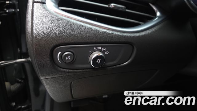 Chevrolet Malibu 1.3 Turbo Perfect Black Premier 2020 — фото 19