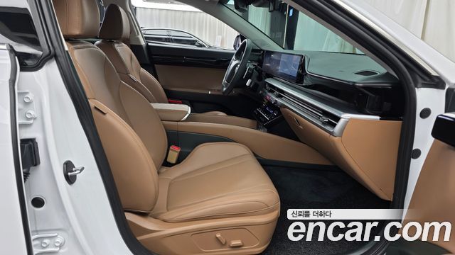 Hyundai Grandeur (GN7) 2,5 Gasoline 2WD Premium 2025 — фото 26