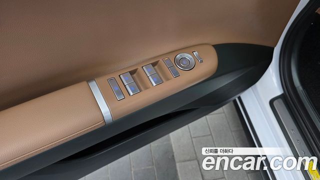 Hyundai Grandeur (GN7) 2,5 Gasoline 2WD Premium 2025 — фото 27