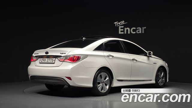 Hyundai Sonata Hybrid 2.0 Royal 2012 — фото 2