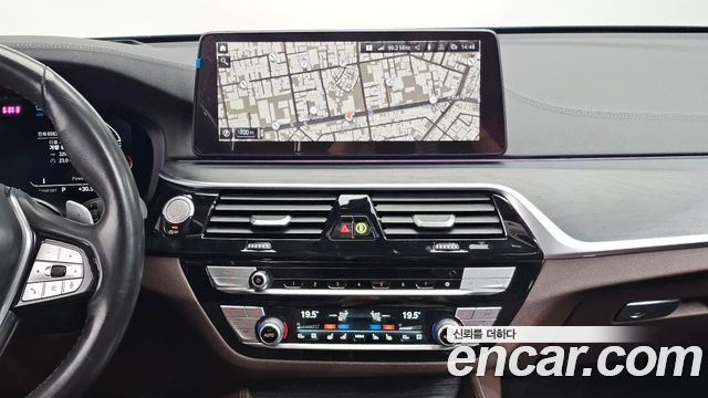 BMW 6 Series GT (G32) 620d Luxury 2021 — фото 15