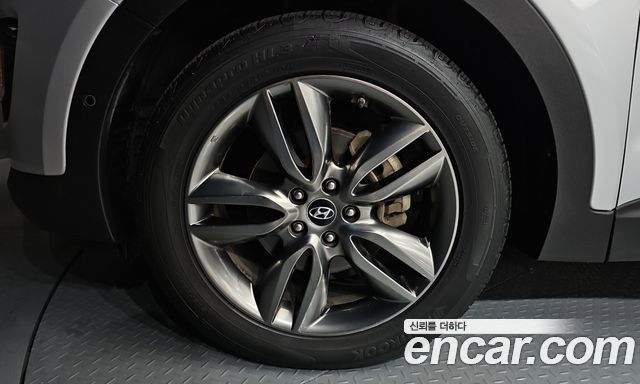 Hyundai Santa Fe (DM) Diesel(e-VGT) 2.0 2WD Exclusive 2013 — фото 5