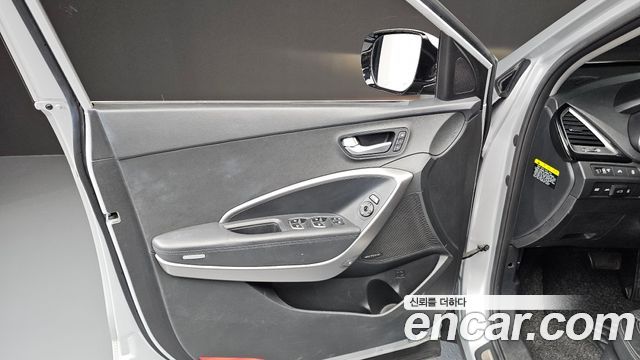 Hyundai Santa Fe (DM) Diesel(e-VGT) 2.0 2WD Exclusive 2013 — фото 24