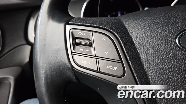 Hyundai Santa Fe (DM) Diesel(e-VGT) 2.0 2WD Exclusive 2013 — фото 30