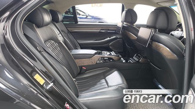 Genesis G90 3.3 T AWD Premium 2019 — фото 11