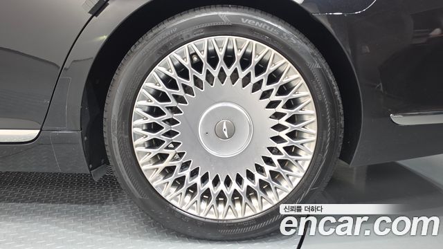 Genesis G90 3.3 T AWD Premium 2019 — фото 21