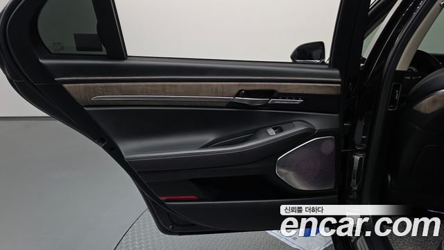 Genesis G90 3.3 T AWD Premium 2019 — фото 25