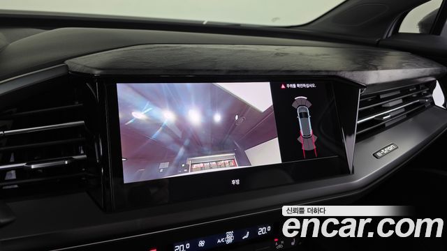 Audi Q4 e-tron (F4) 45 2025 — фото 15