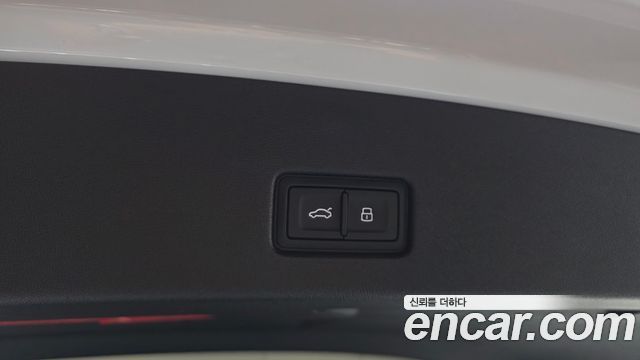 Audi Q4 e-tron (F4) 45 2025 — фото 31