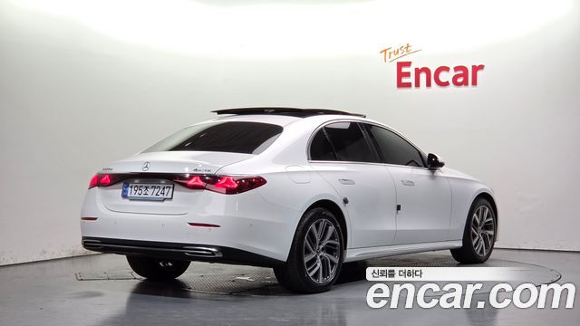 Mercedes-Benz E-Class (W214) E220d 4MATIC Exclusive 2024 — фото 2