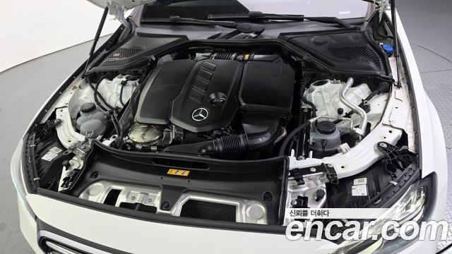 Mercedes-Benz E-Class (W214) E220d 4MATIC Exclusive 2024 — фото 6