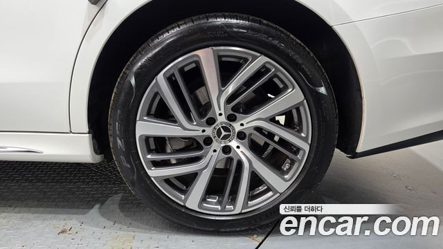 Mercedes-Benz E-Class (W214) E220d 4MATIC Exclusive 2024 — фото 21