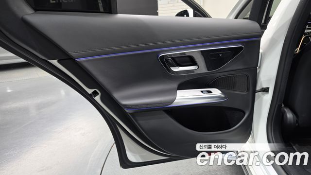 Mercedes-Benz E-Class (W214) E220d 4MATIC Exclusive 2024 — фото 25