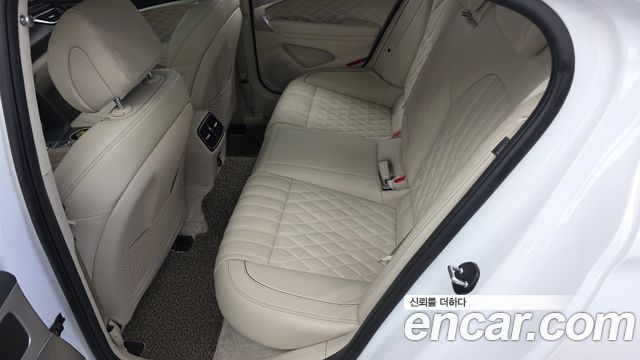 Genesis G70 Gasoline 2.0T 2WD 2021 — фото 26