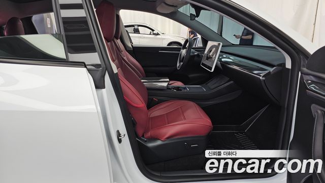 Tesla Model Y RWD 2023 — фото 11
