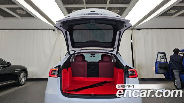 Tesla Model Y RWD 2023 — фото 20
