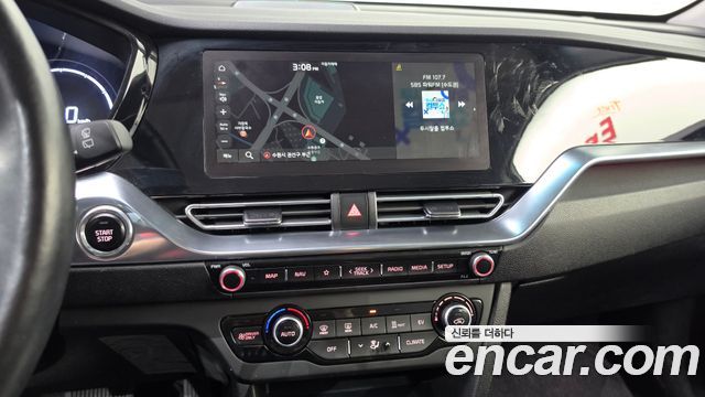 Kia Niro Plus Air 2023 — фото 14