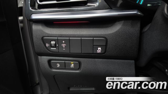 Kia Niro Plus Air 2023 — фото 16