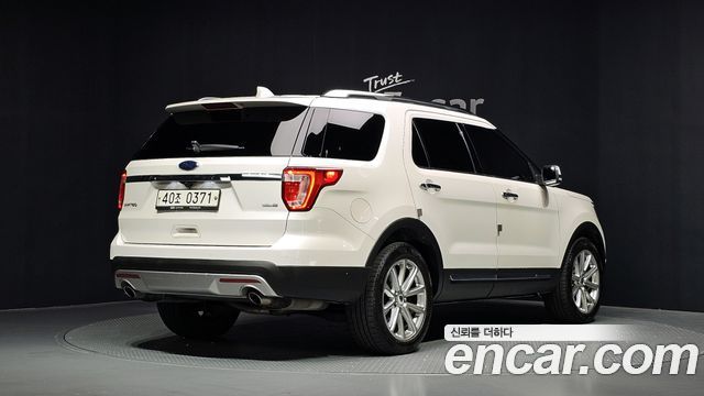 Ford Explorer 2.3 Limited 4WD 5th 2016 — фото 2