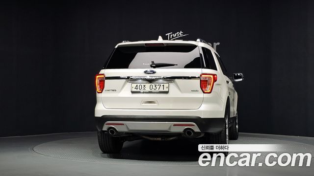 Ford Explorer 2.3 Limited 4WD 5th 2016 — фото 4