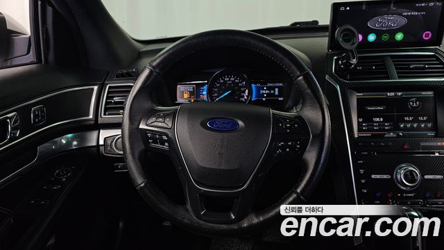 Ford Explorer 2.3 Limited 4WD 5th 2016 — фото 13