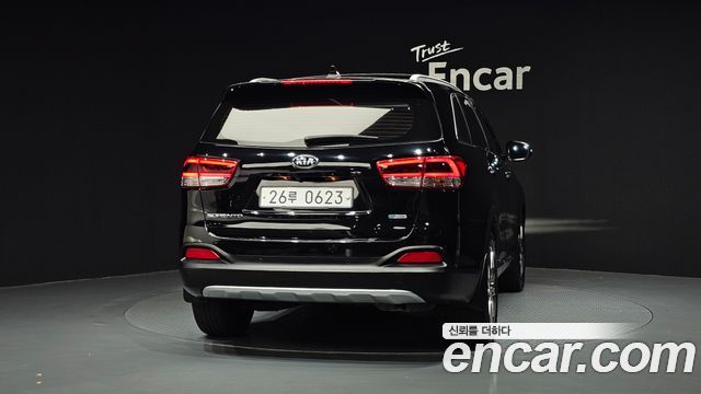Kia Sorento Diesel 2.0 2WD Noblesse Special 2016 — фото 4