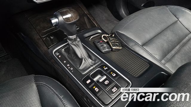 Kia Sorento Diesel 2.0 2WD Noblesse Special 2016 — фото 9