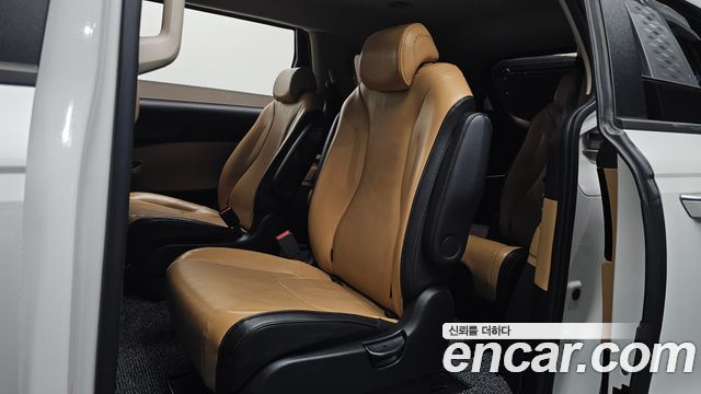 Kia Carnival (IV) Diesel 9-Seater Prestige 2022 — фото 11