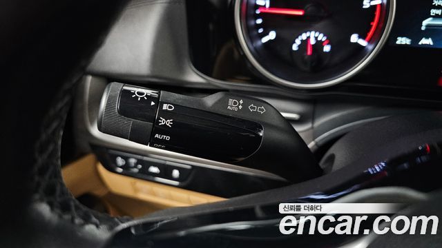 Kia Carnival (IV) Diesel 9-Seater Prestige 2022 — фото 30