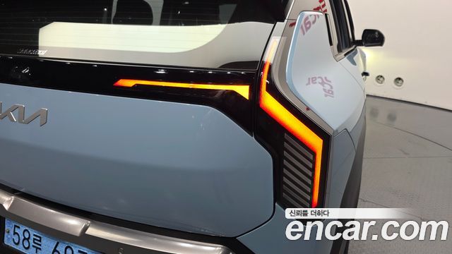 Kia EV3 Long Range 2WD Earth 2025 — фото 23