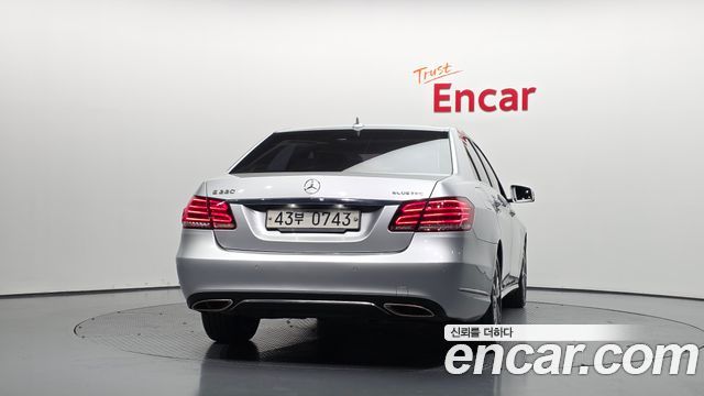 Mercedes-Benz E-Class (W212) E220 Bluetec Avantgarde 2016 — фото 4