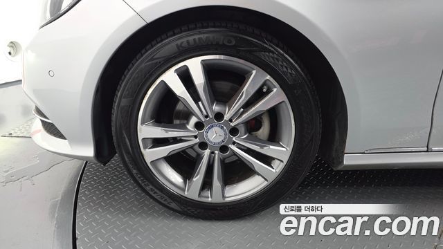 Mercedes-Benz E-Class (W212) E220 Bluetec Avantgarde 2016 — фото 5