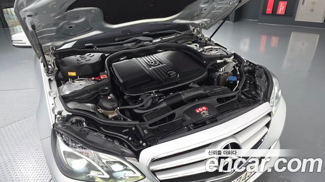 Mercedes-Benz E-Class (W212) E220 Bluetec Avantgarde 2016 — фото 6