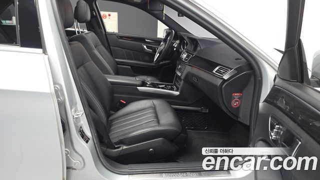 Mercedes-Benz E-Class (W212) E220 Bluetec Avantgarde 2016 — фото 11